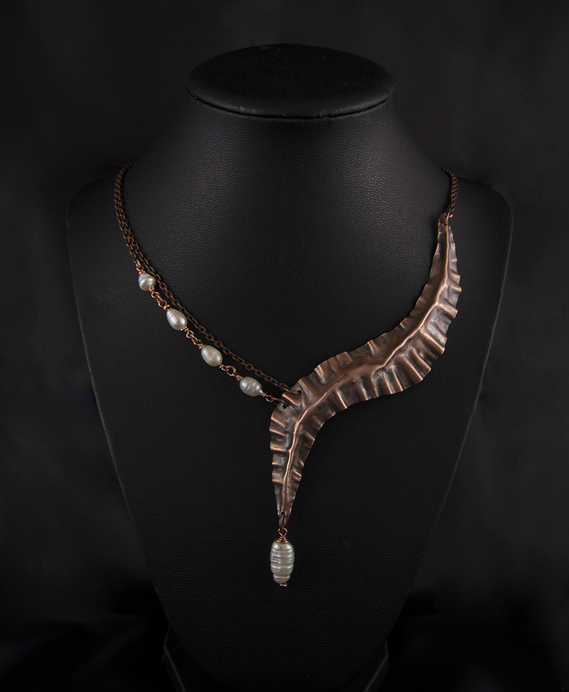 folced copper necklace with pearl